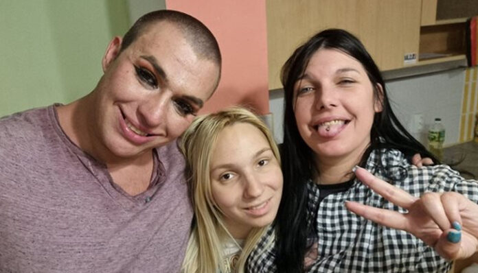 Приятелките на Емили Тротинетката: Притеснени сме за нея, жертва е на издевателства в ареста
